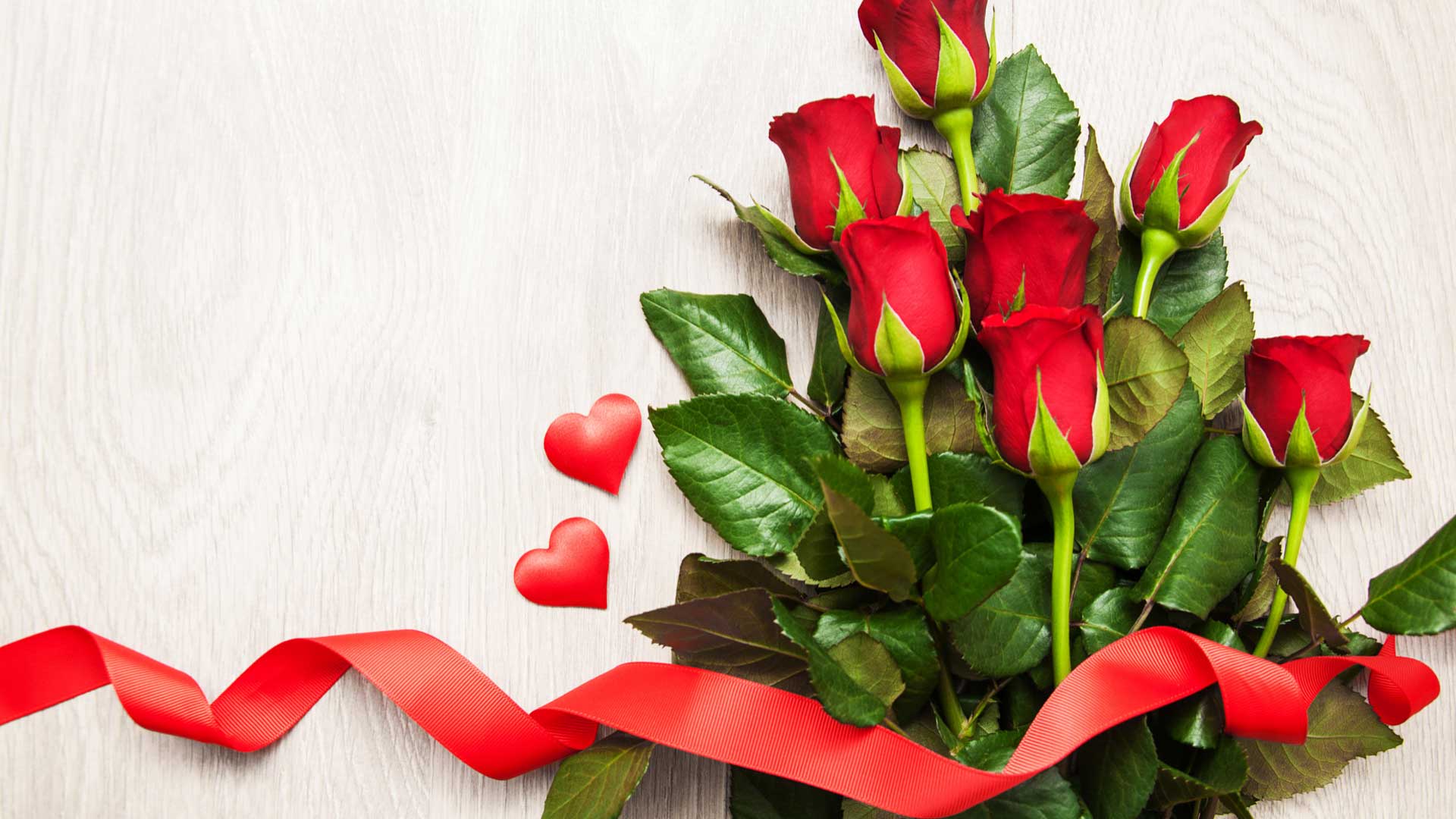 red-rose-hearts